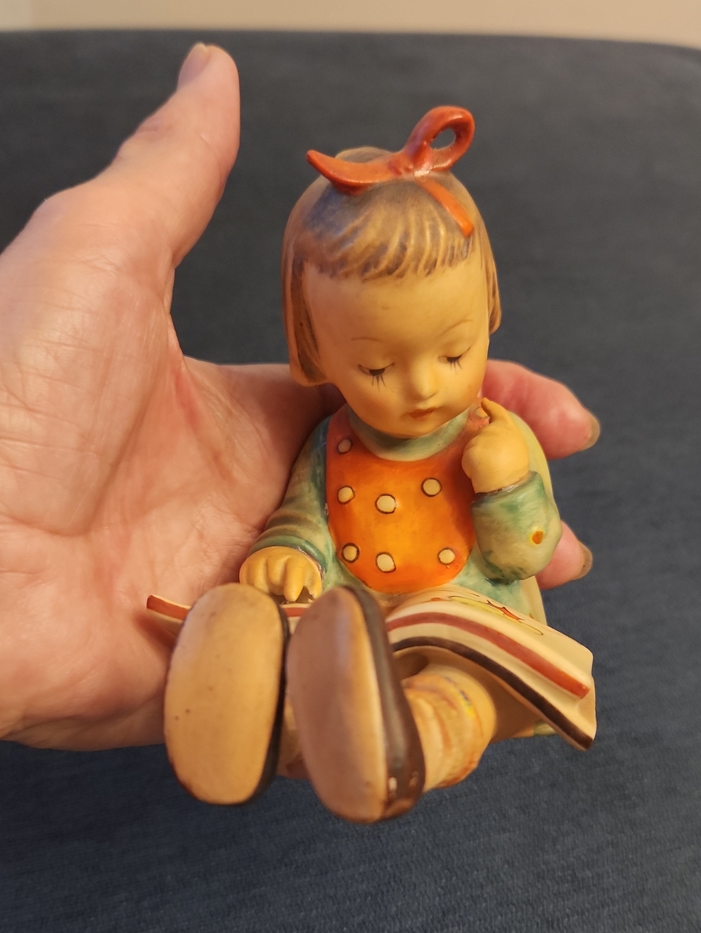 "Book Worm" Goebel M.I. Hummel #8 Hand-Painted  Figurine Mid Century
